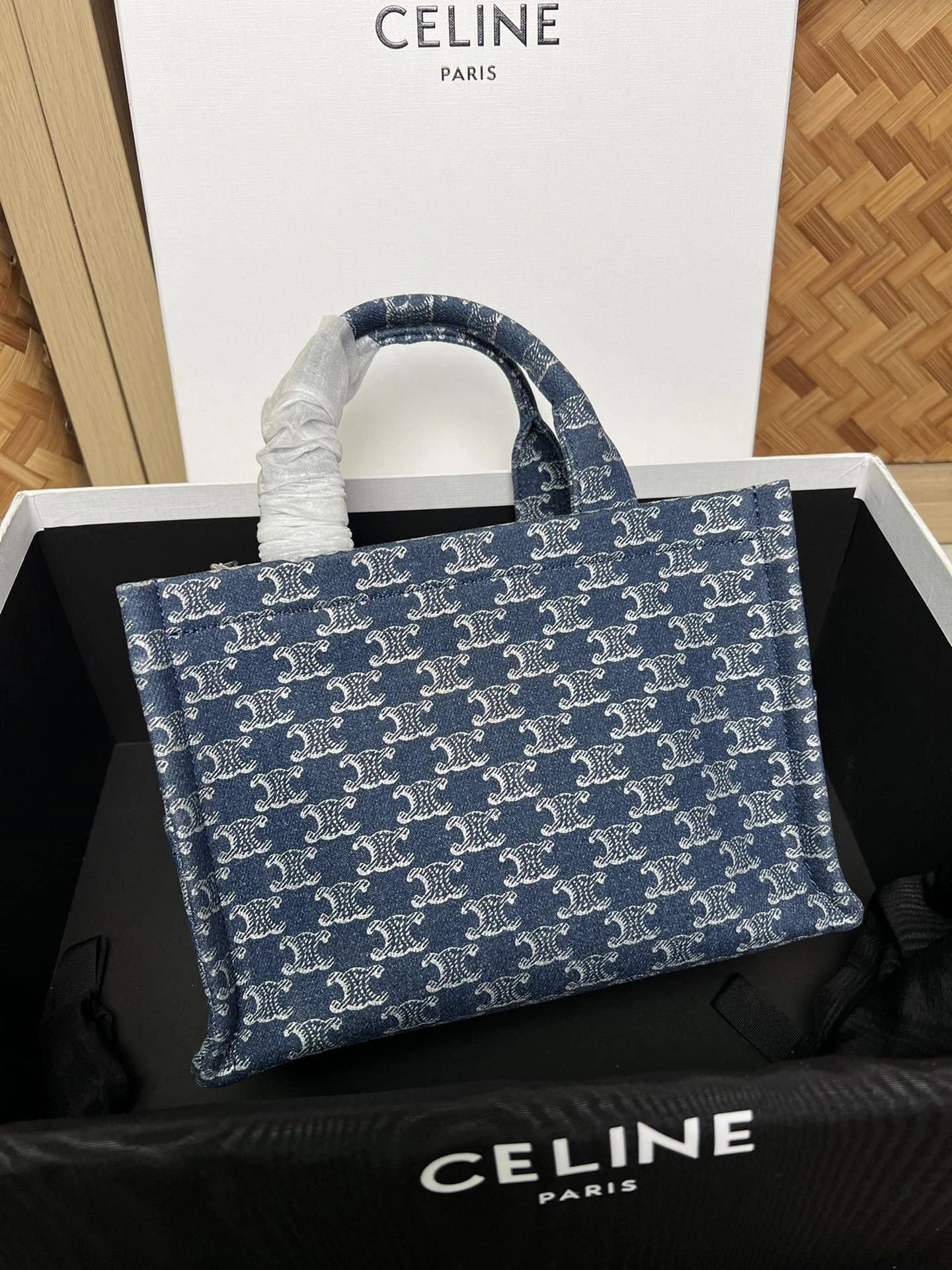 Versatile Celine Shopping Bags 73678