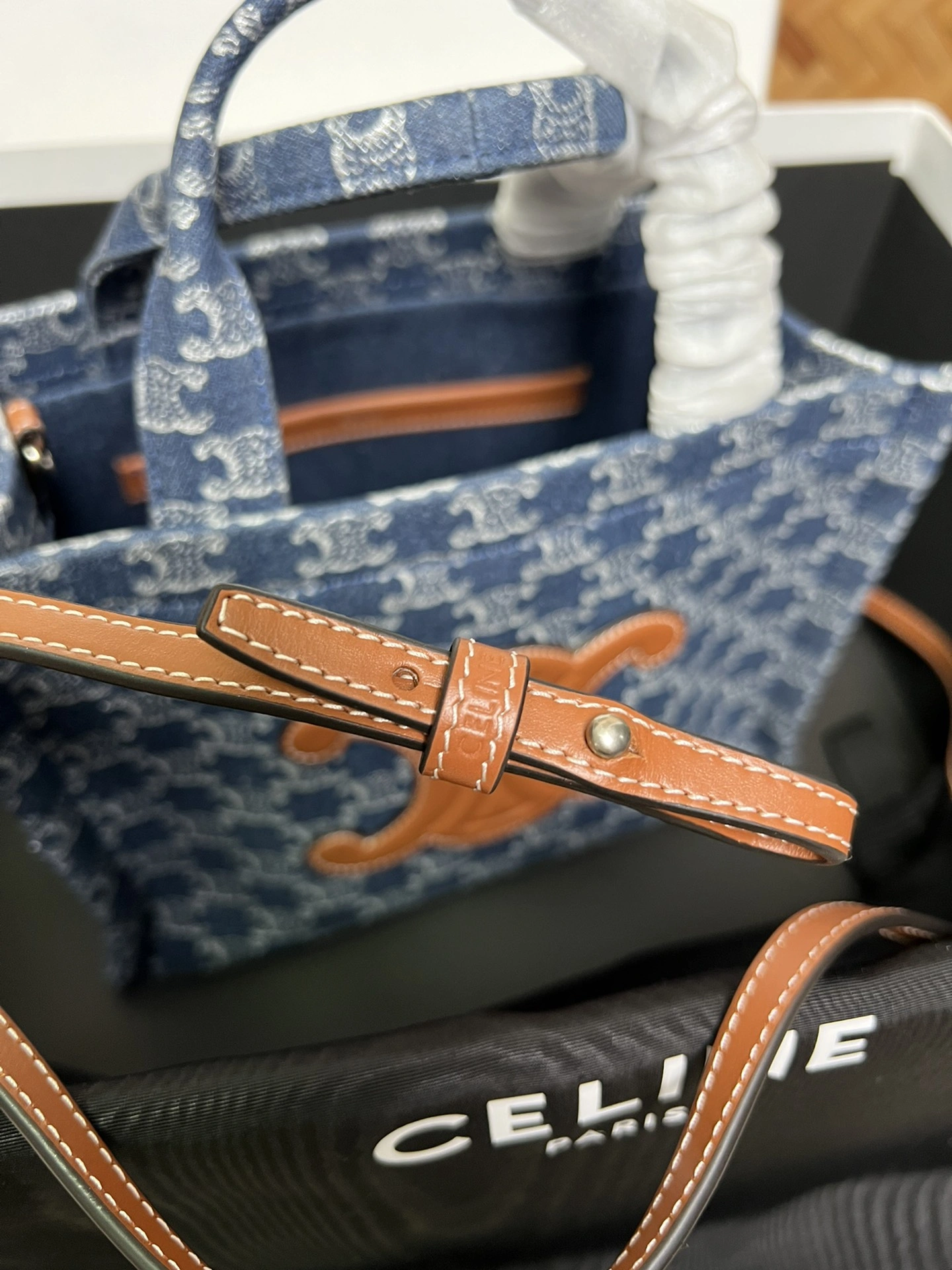 Versatile Celine Shopping Bags 73678