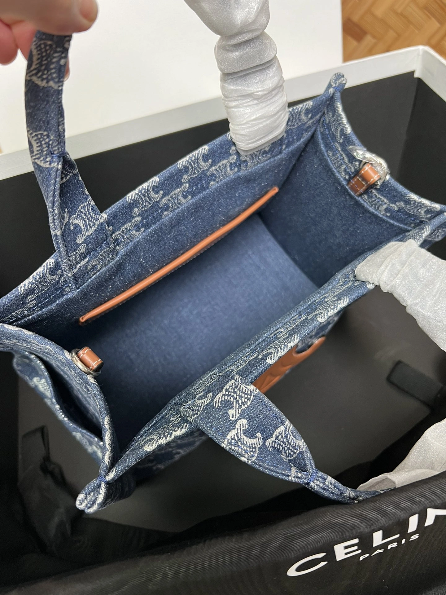 Versatile Celine Shopping Bags 73678