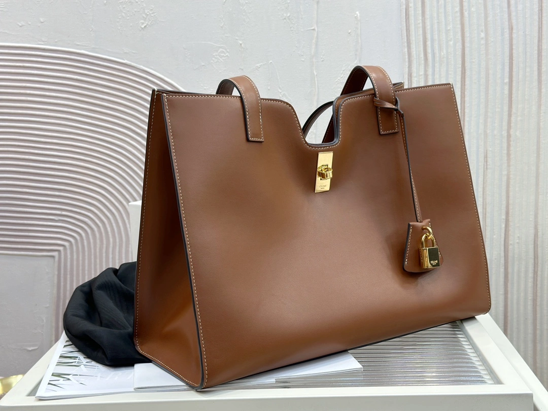Versatile Celine Shopping Bags 94604