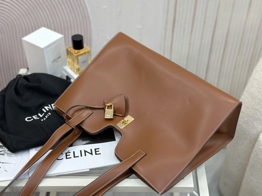 Versatile Celine Shopping Bags 94604