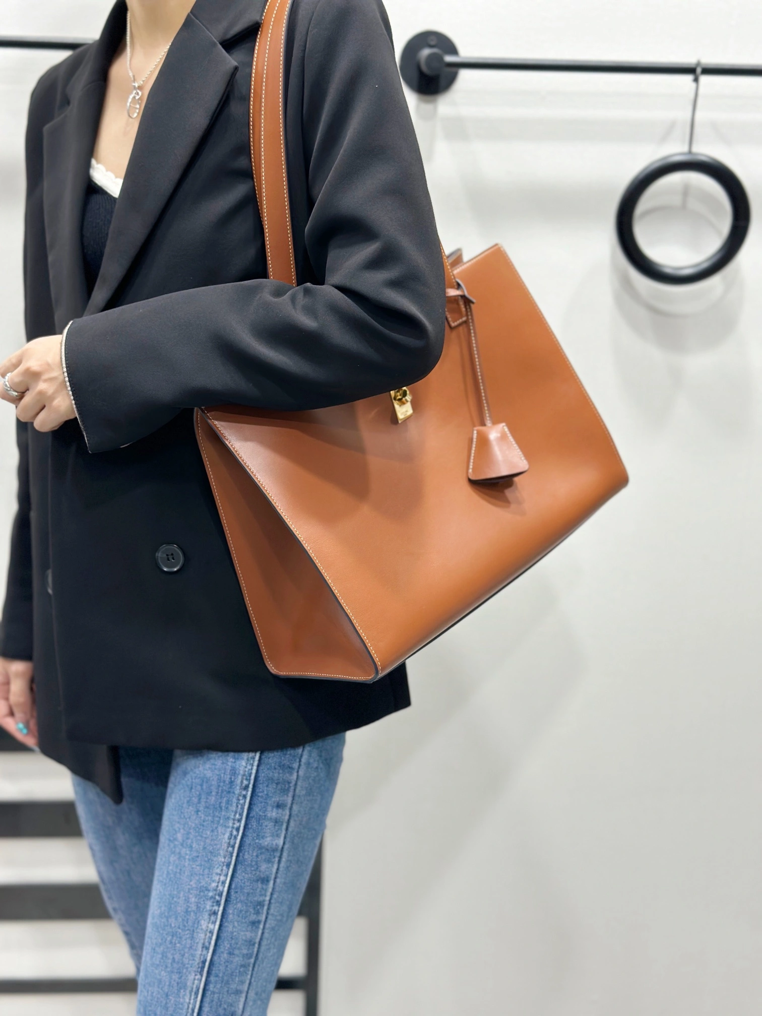 Versatile Celine Shopping Bags 94604