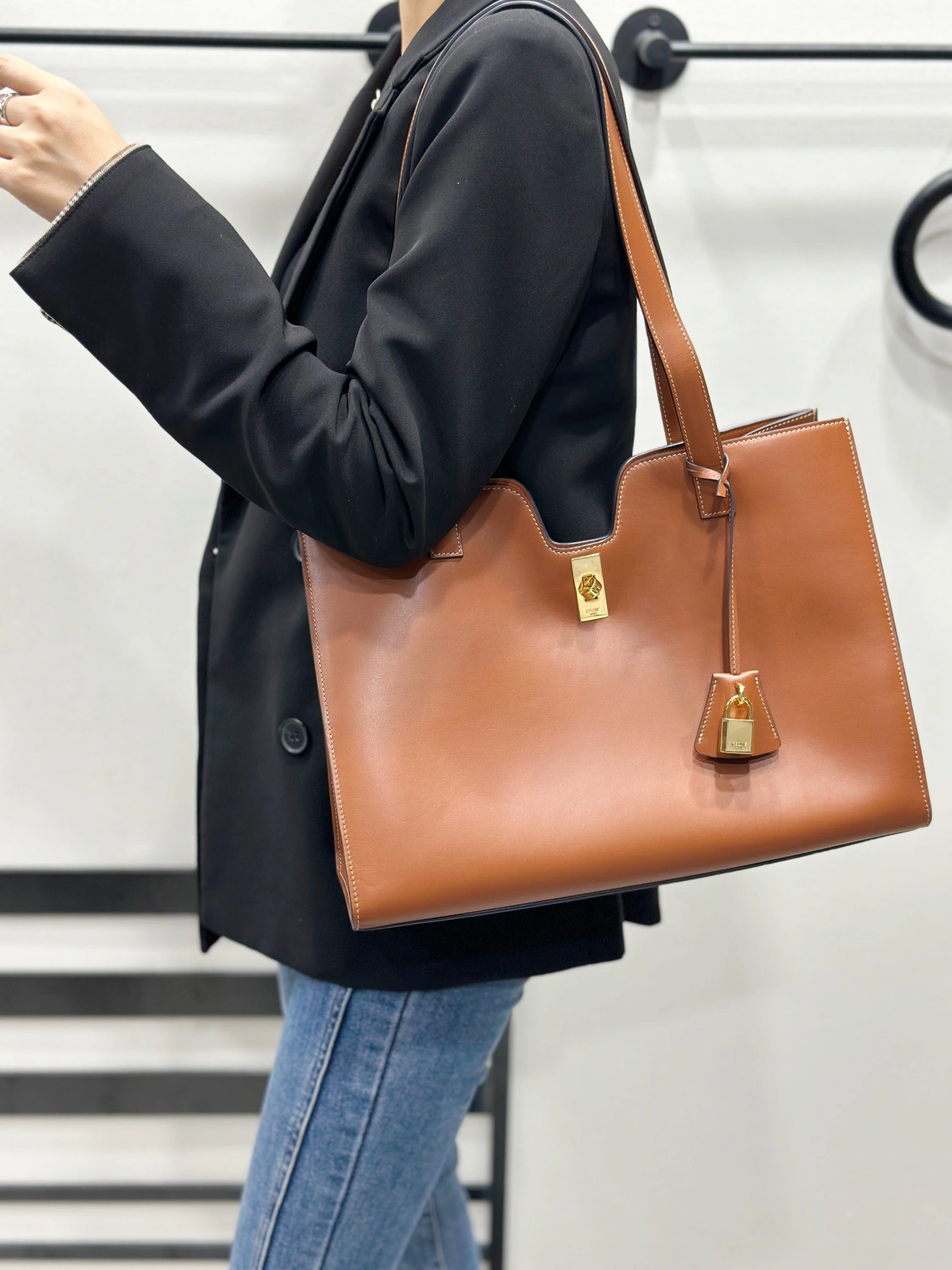 Versatile Celine Shopping Bags 94604