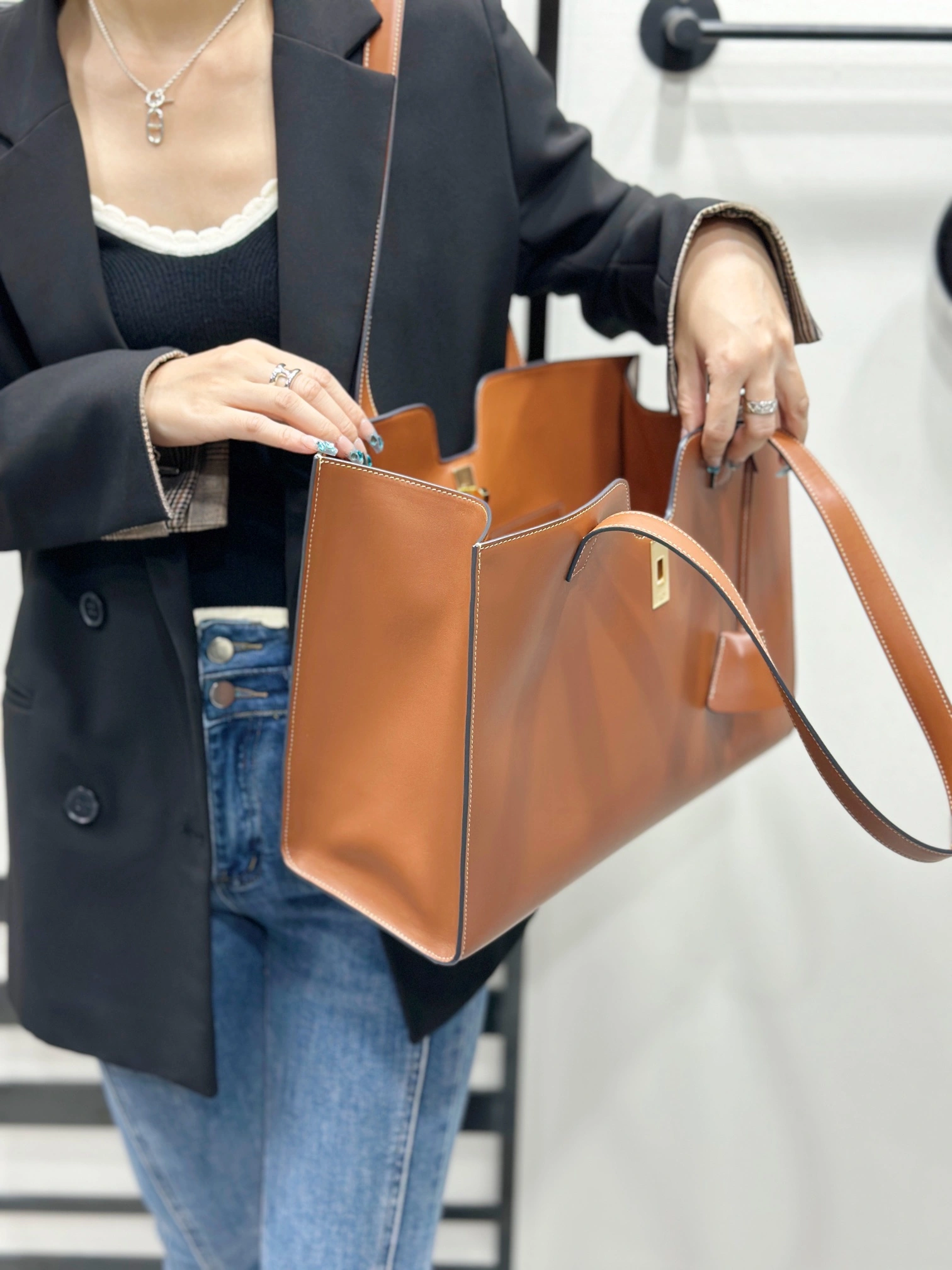 Versatile Celine Shopping Bags 94604