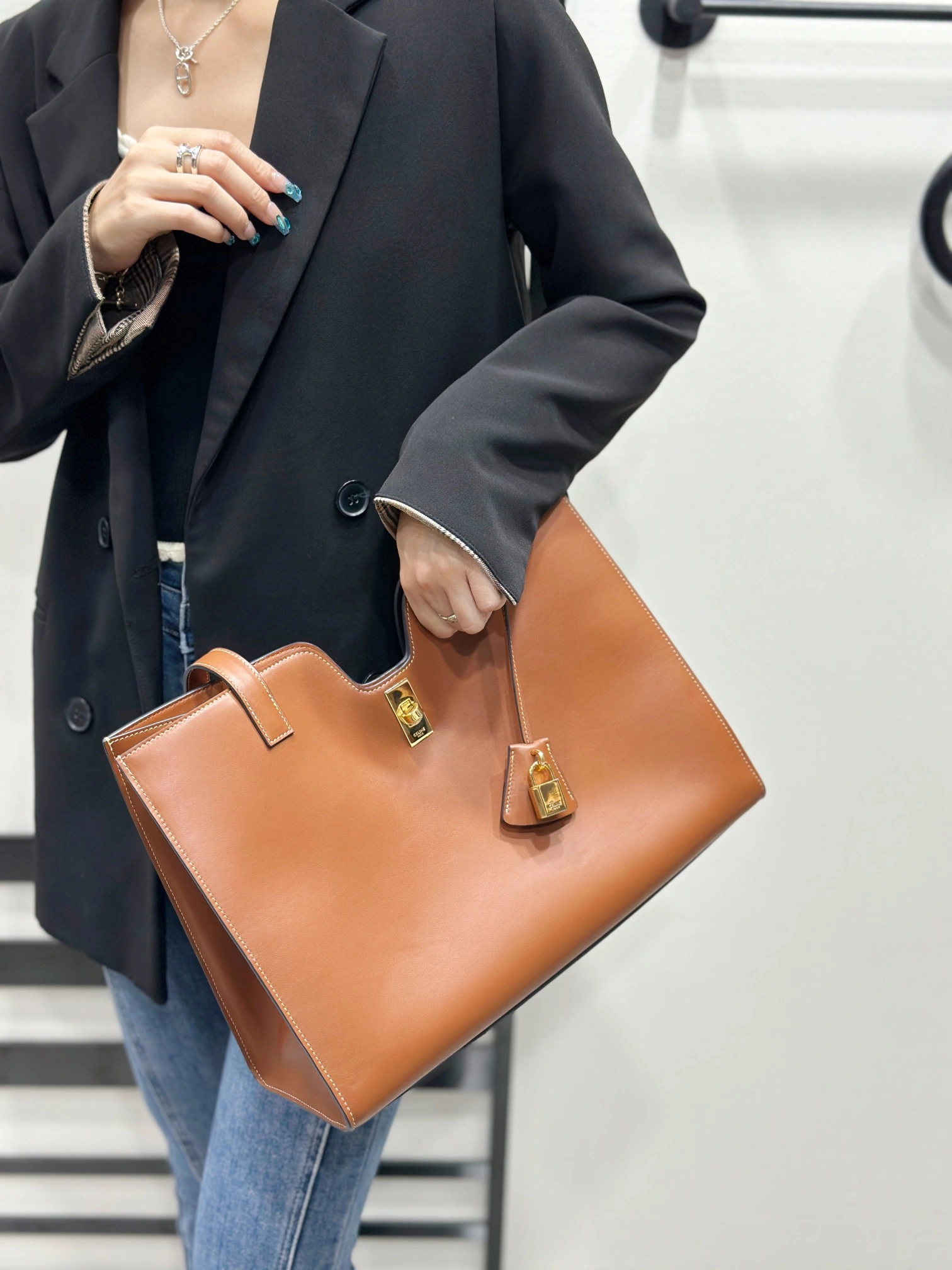 Versatile Celine Shopping Bags 94604
