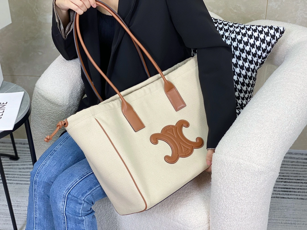 Elegant Celine Shopping Bags 94545