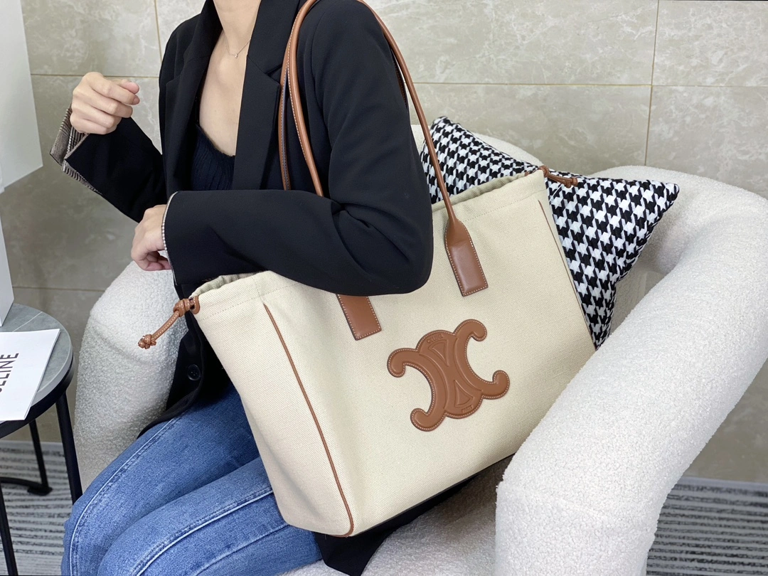 Elegant Celine Shopping Bags 94545