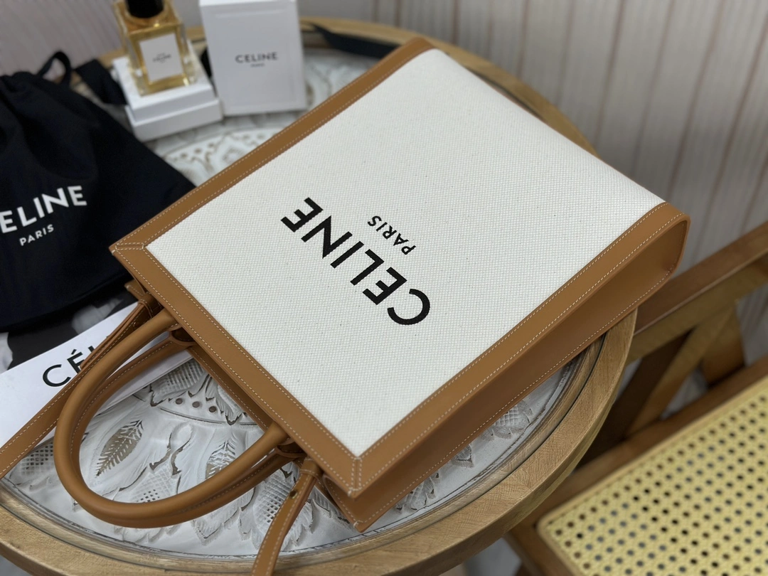 Celine Shopping Bags Trendsetting 94533