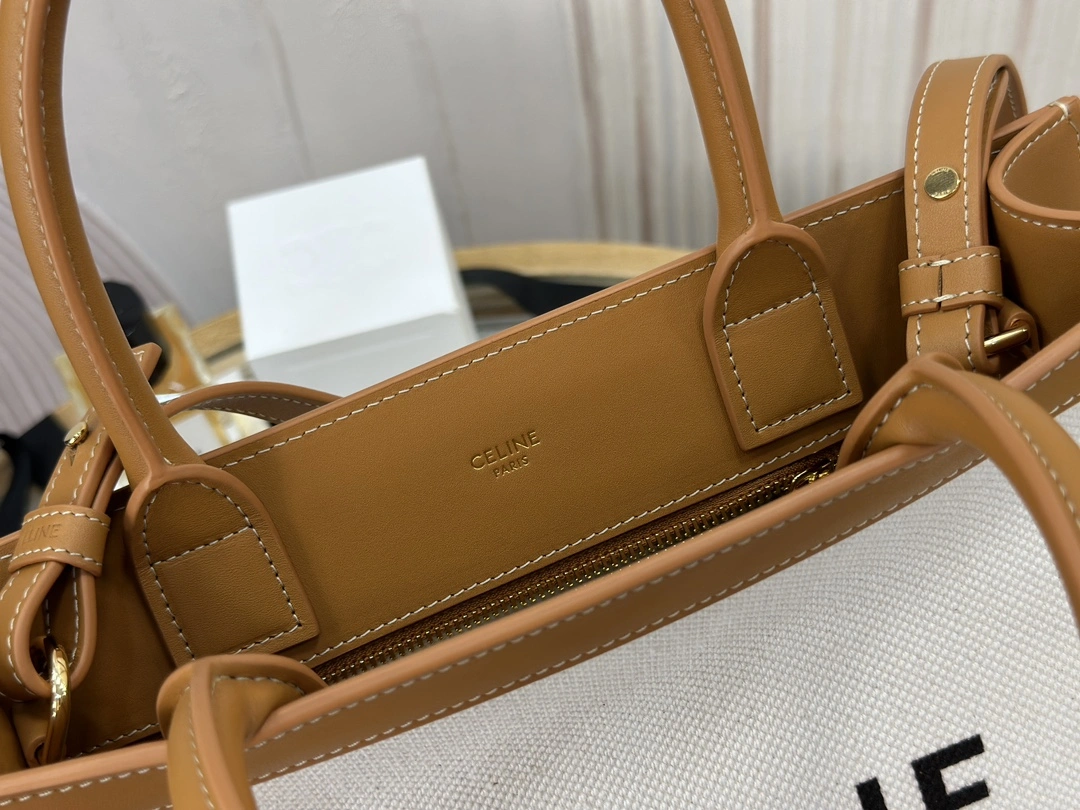 Celine Shopping Bags Trendsetting 94533