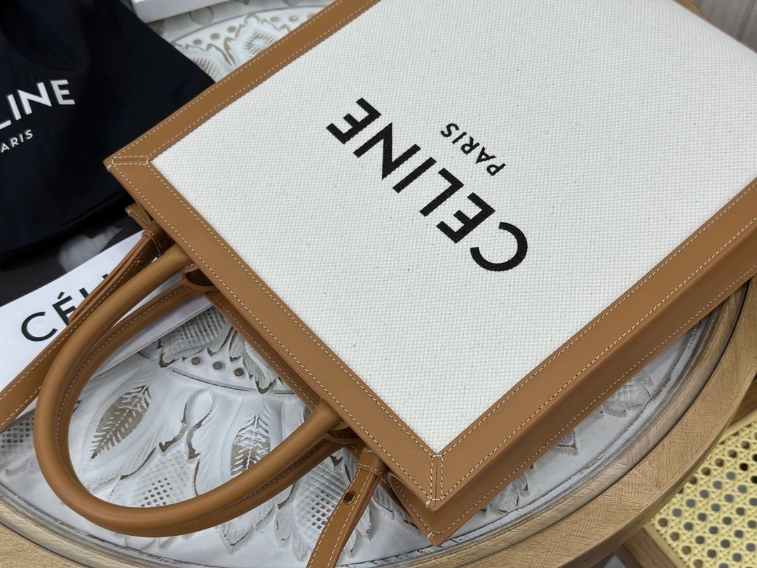 Celine Shopping Bags Trendsetting 94533