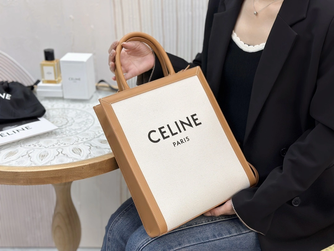 Celine Shopping Bags Trendsetting 94533