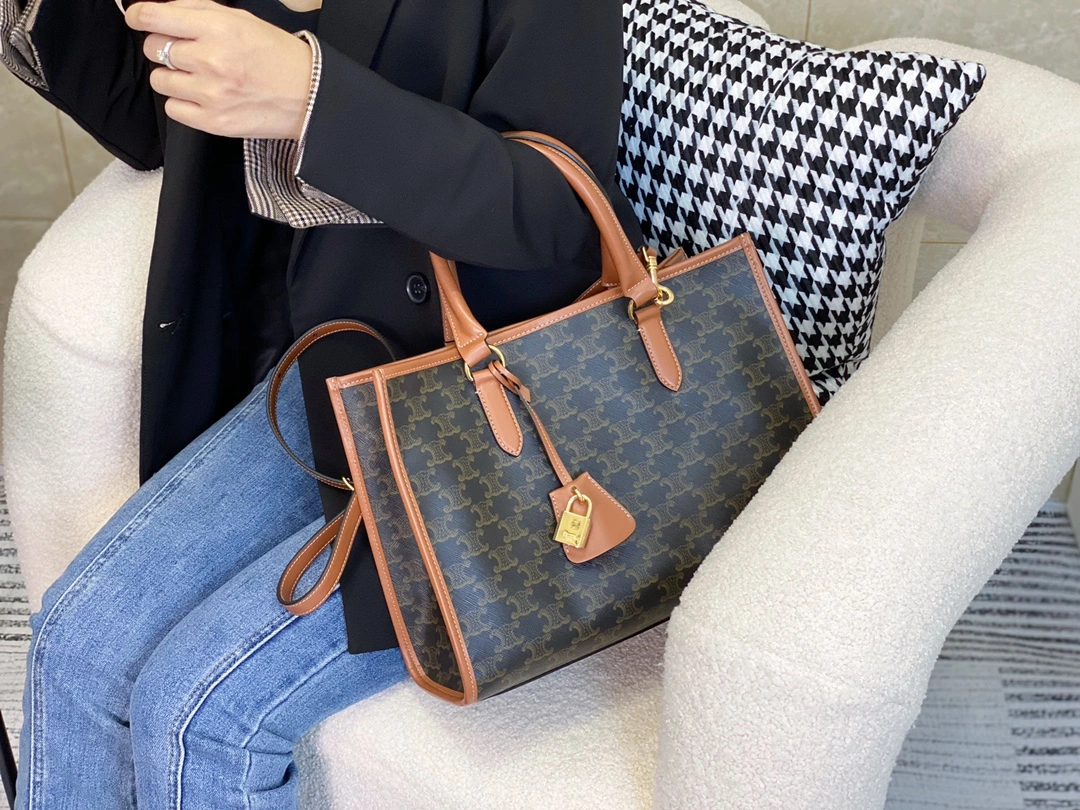 Youthful Celine Shopping Bags 94532