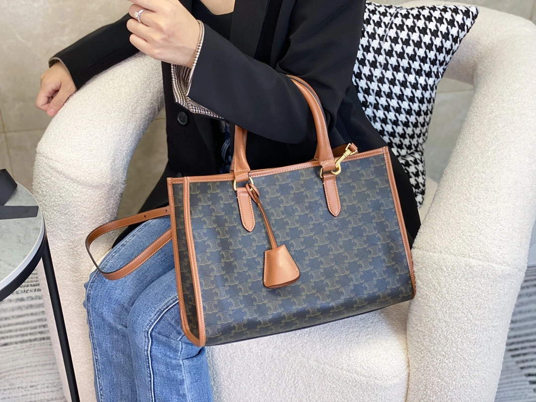 Youthful Celine Shopping Bags 94532