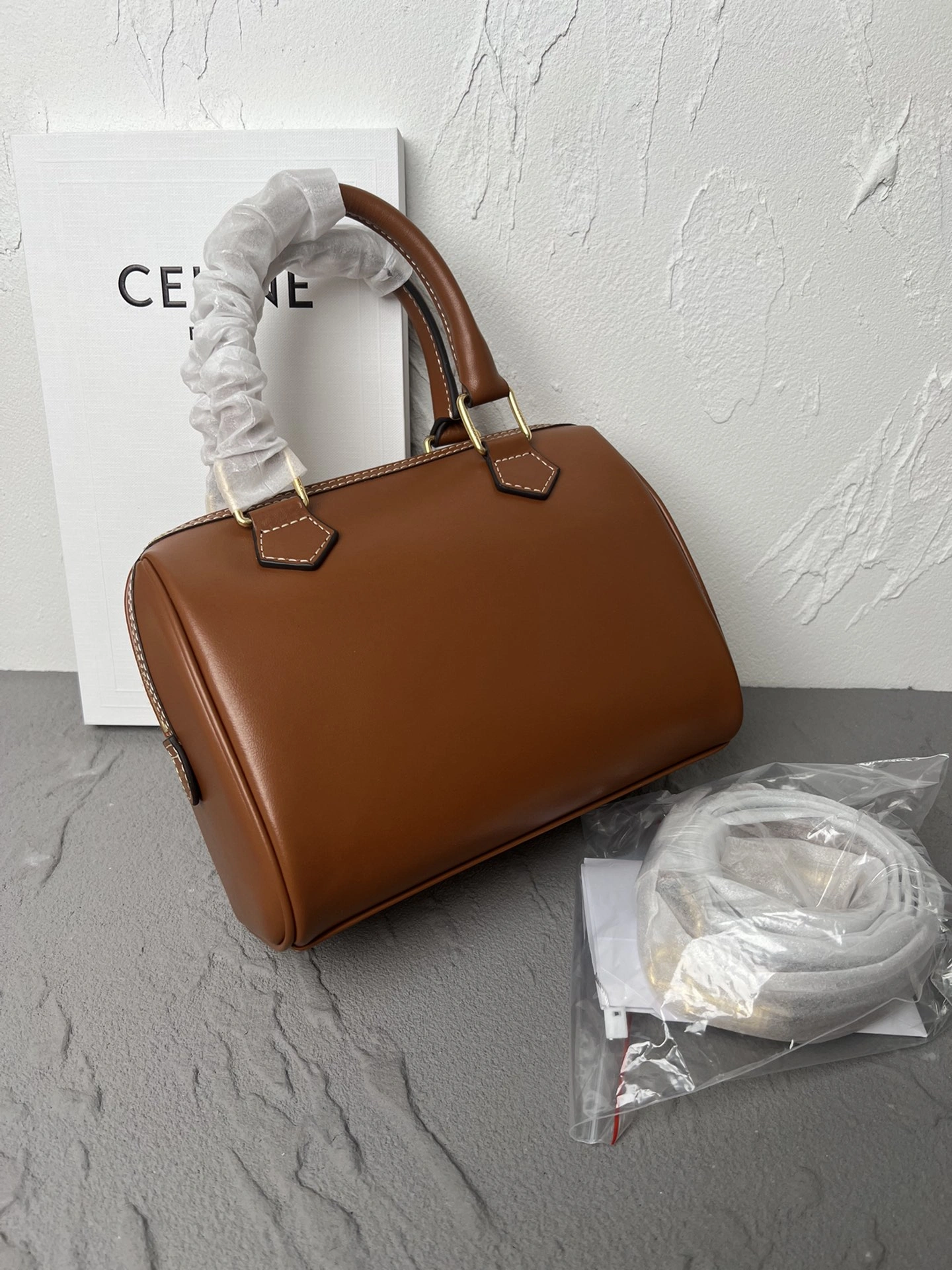 EyeCatching Celine Speedy Bags 78424