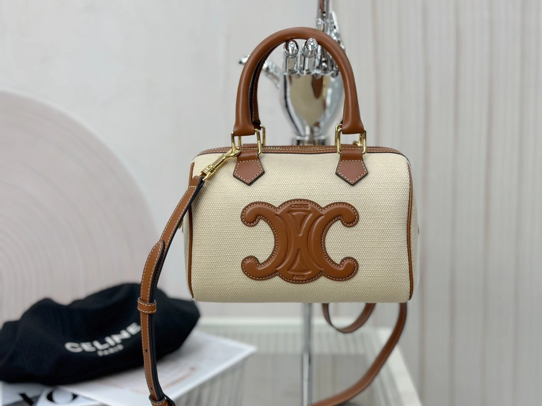 Neat Celine Speedy Bags 94530