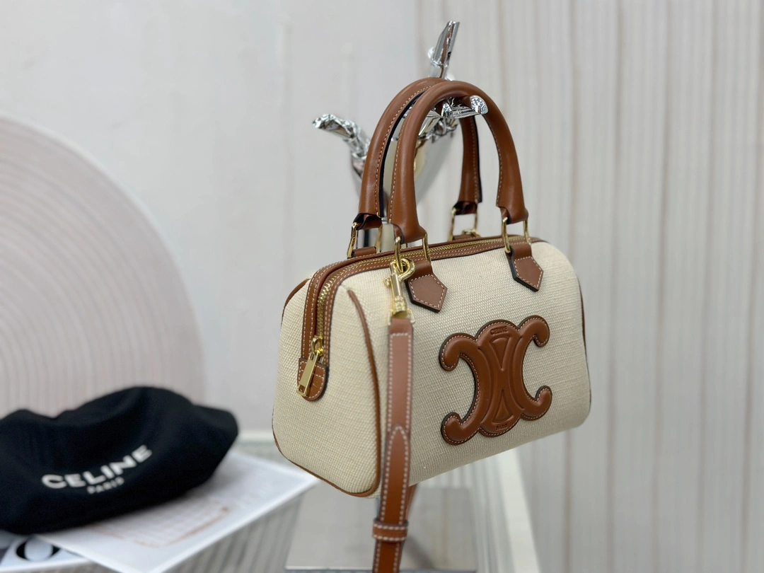 Neat Celine Speedy Bags 94530
