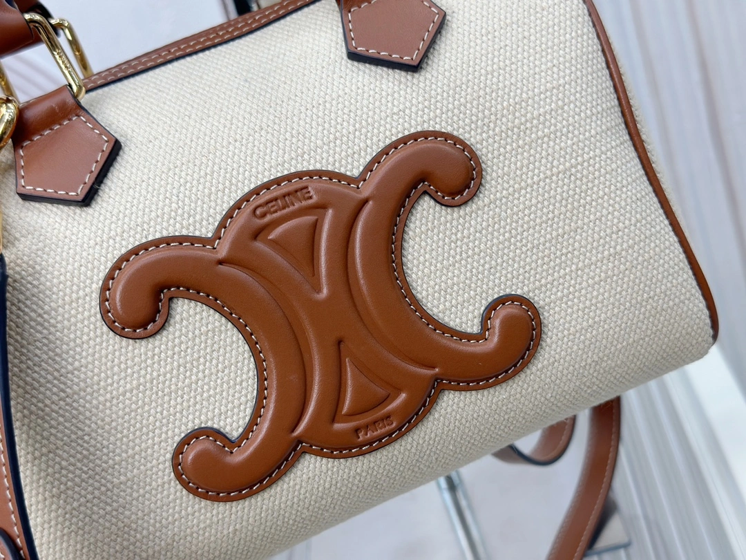 Neat Celine Speedy Bags 94530