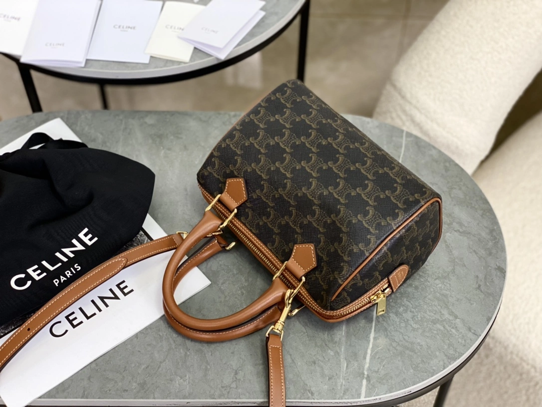 Sporty Celine Speedy Bags 94529