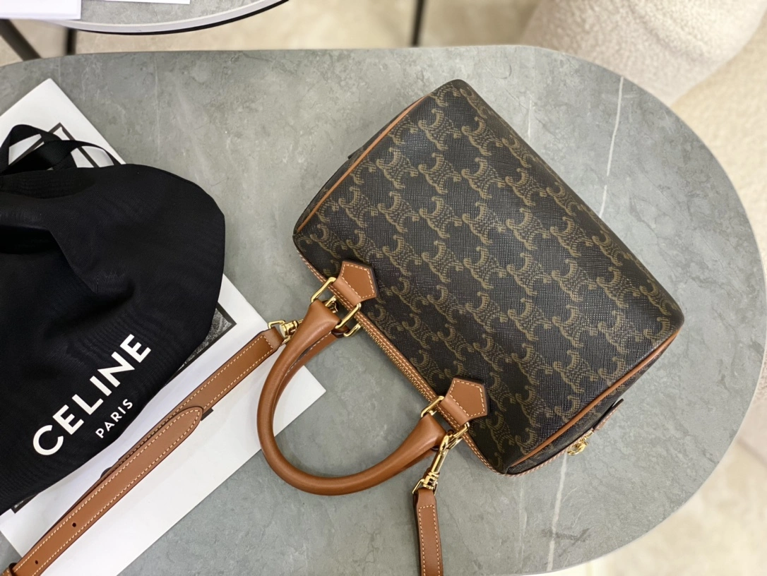 Sporty Celine Speedy Bags 94529