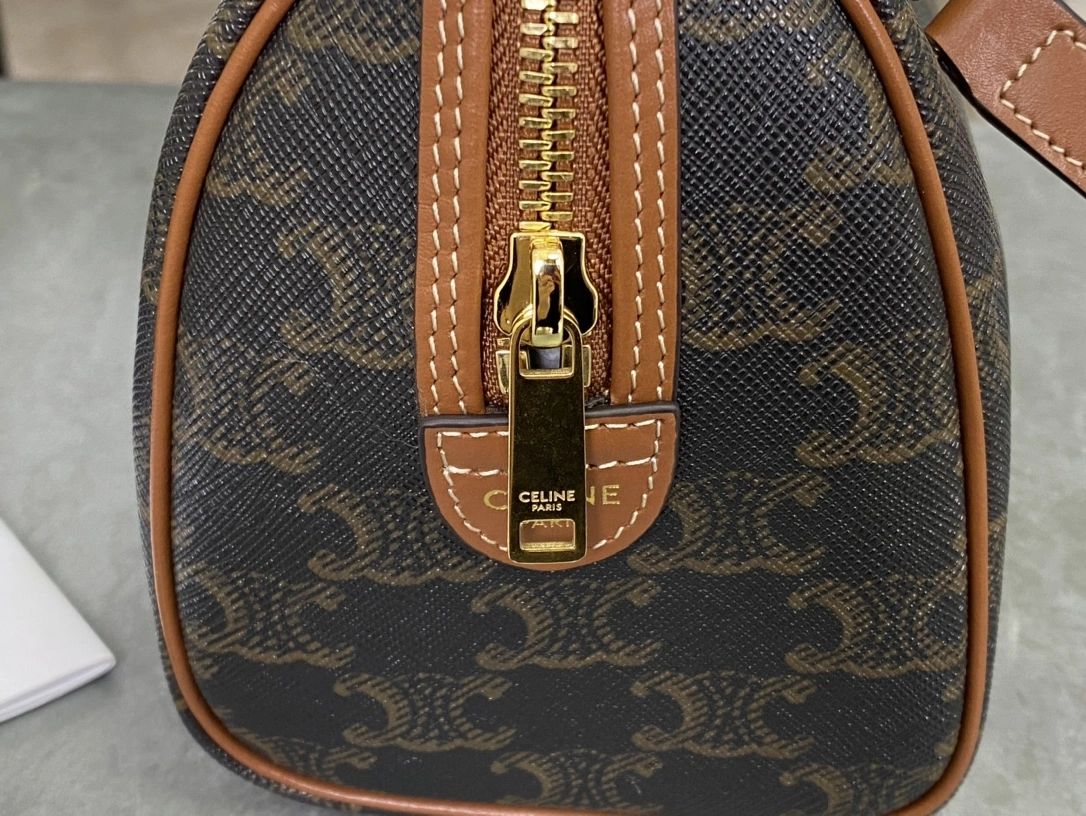Sporty Celine Speedy Bags 94529