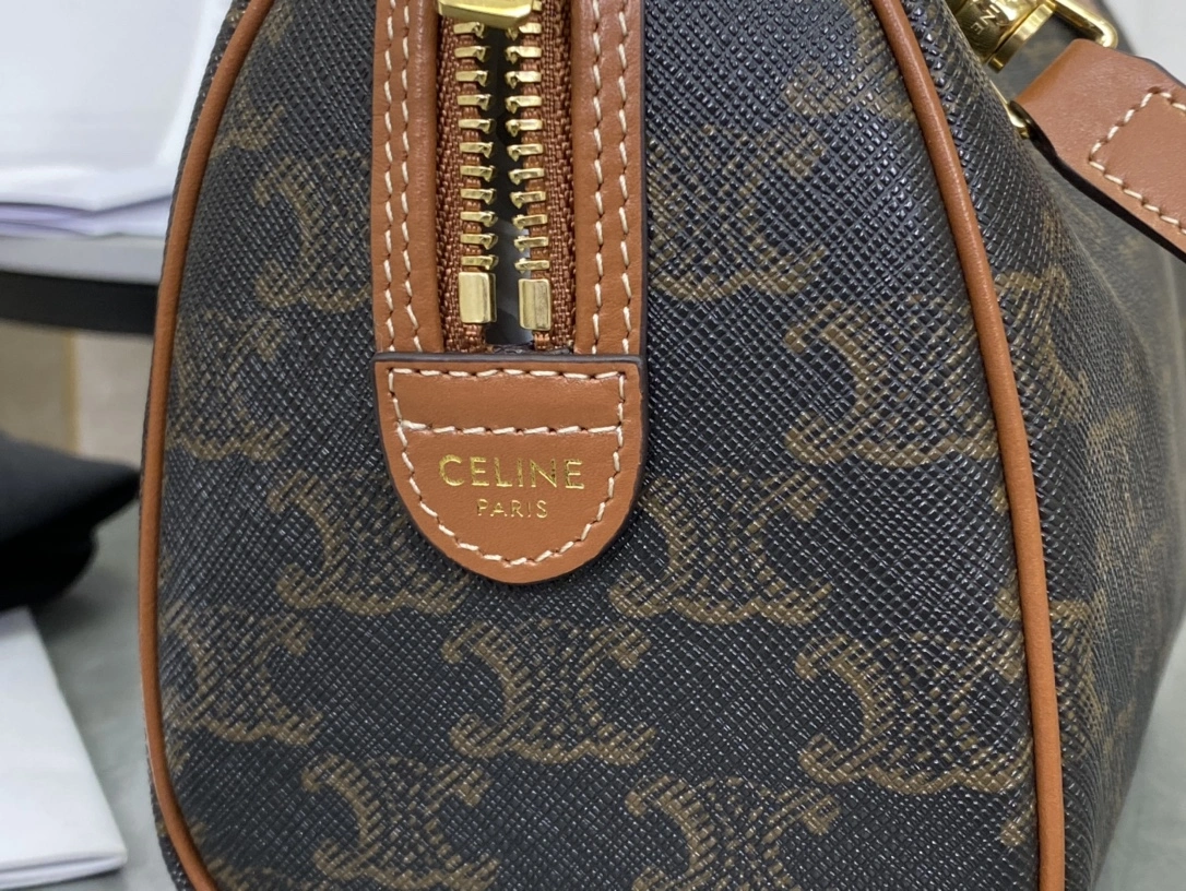 Sporty Celine Speedy Bags 94529