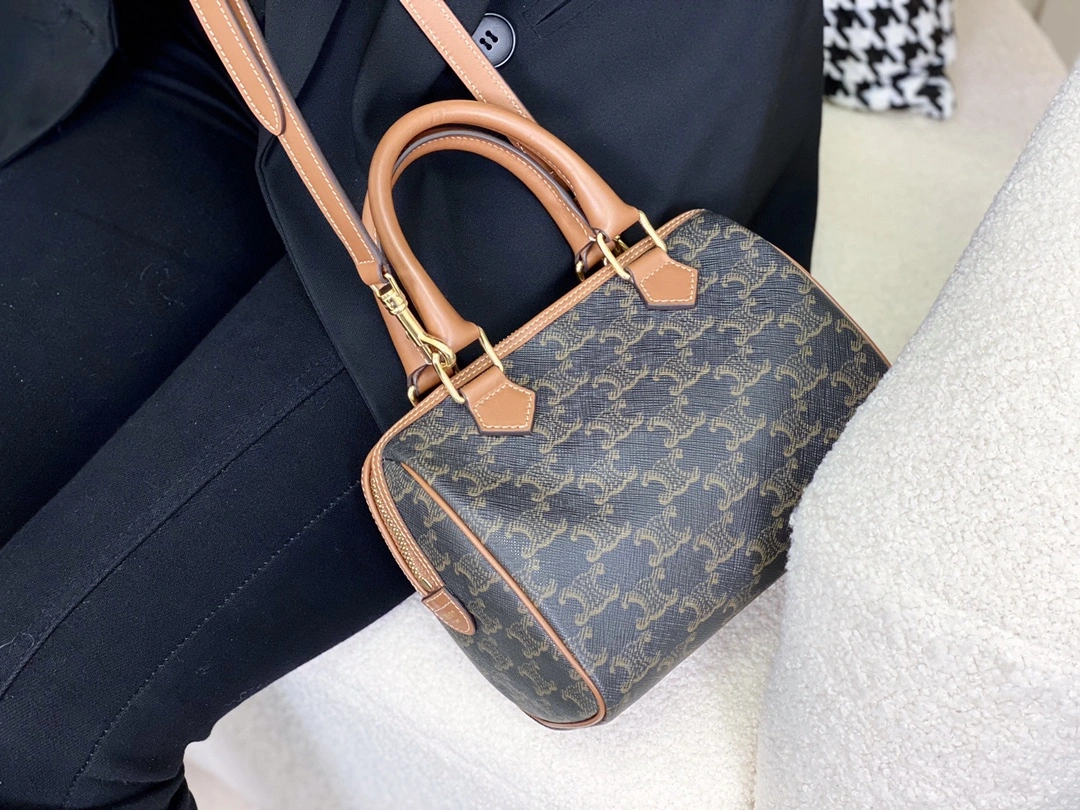 Sporty Celine Speedy Bags 94529