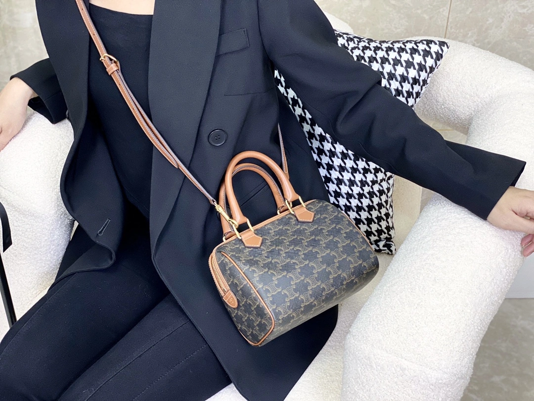 Sporty Celine Speedy Bags 94529