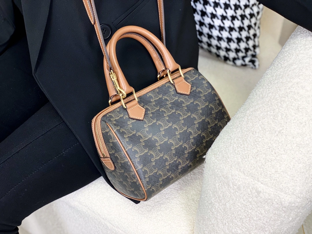 Sporty Celine Speedy Bags 94529