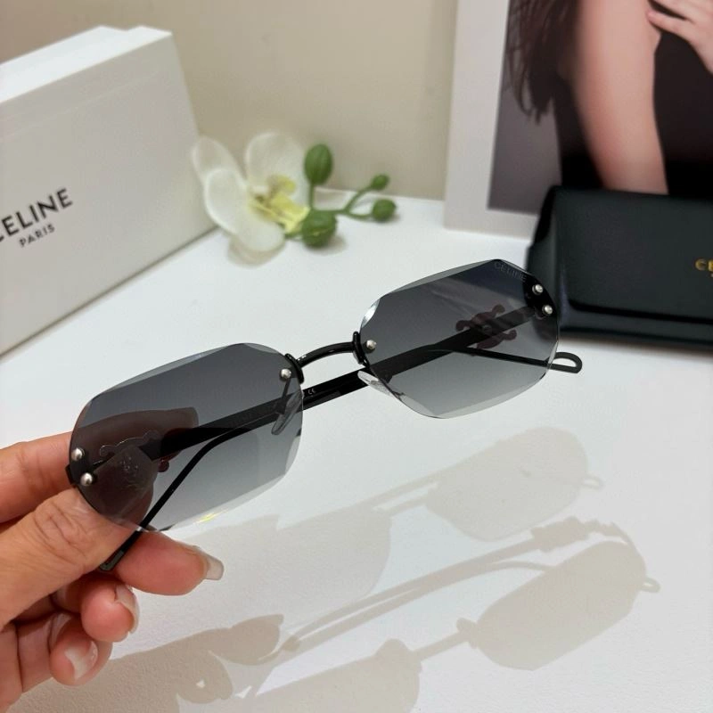 Trendsetting Celine Sunglasses 277805