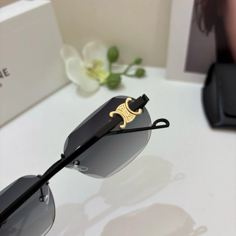 Trendsetting Celine Sunglasses 277805
