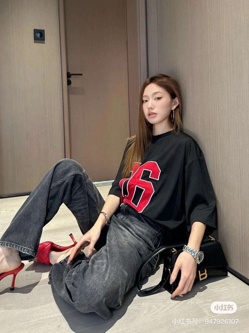 UrbanChic Celine T-Shirts 107469