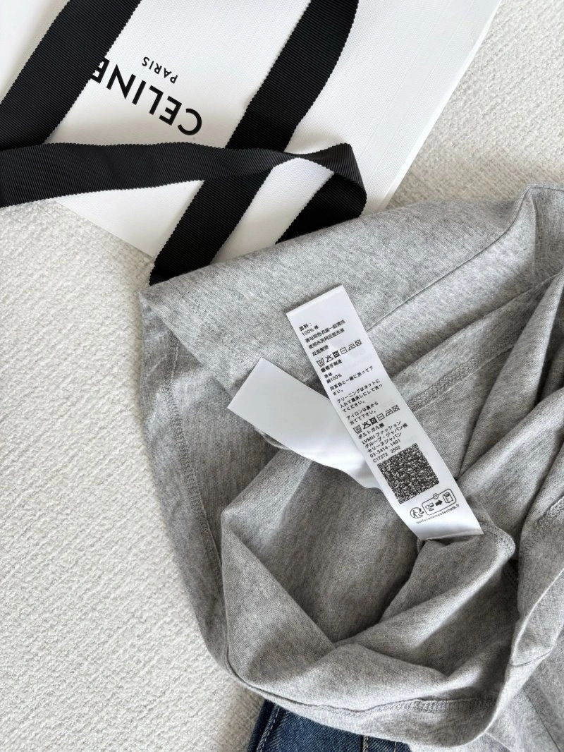 Celine T-Shirts Fashionable 107146