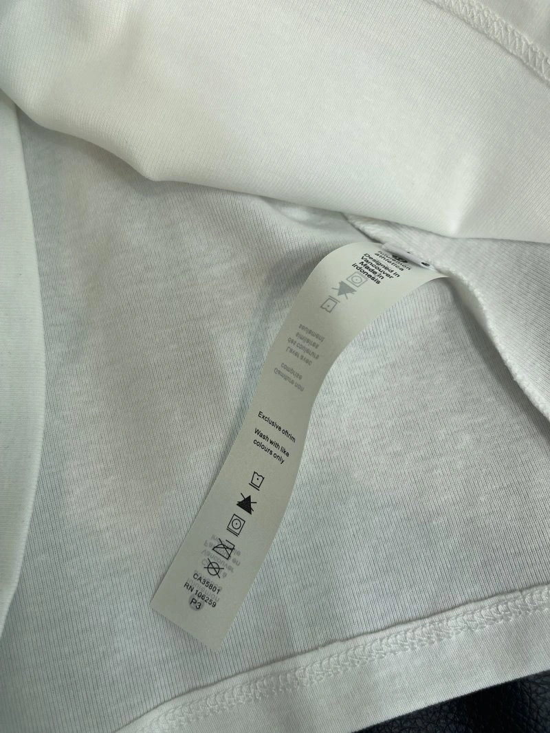 Unisex Celine T-Shirts 106747