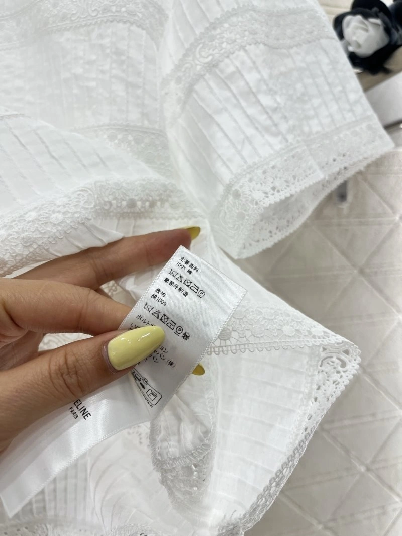 Celine T-Shirts Sleek 107082