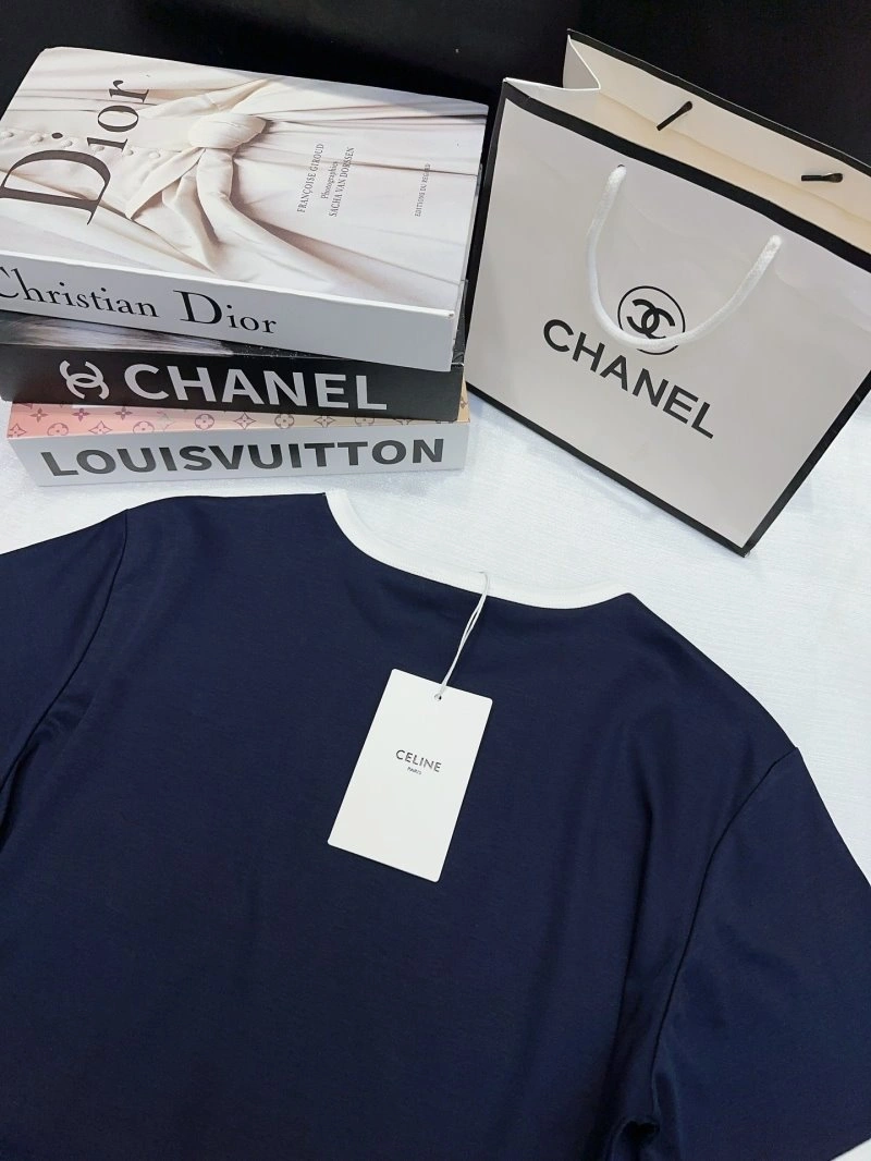Celine T-Shirts Lightweight 107050