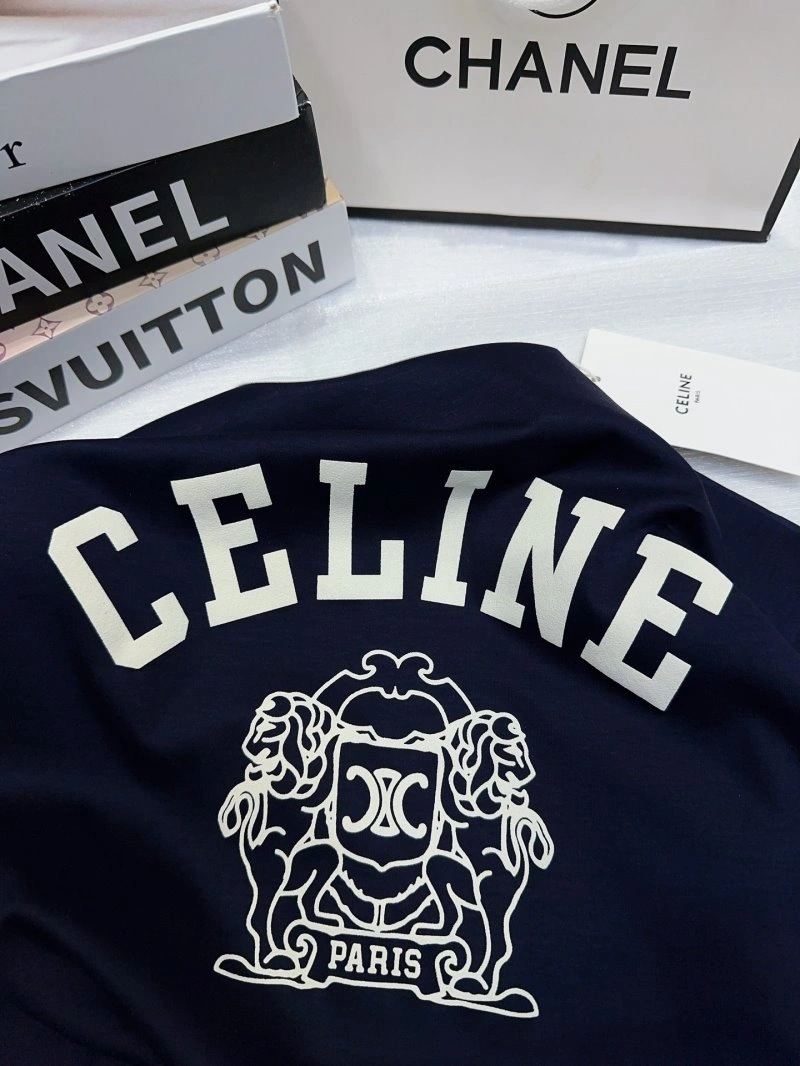 Celine T-Shirts Lightweight 107050