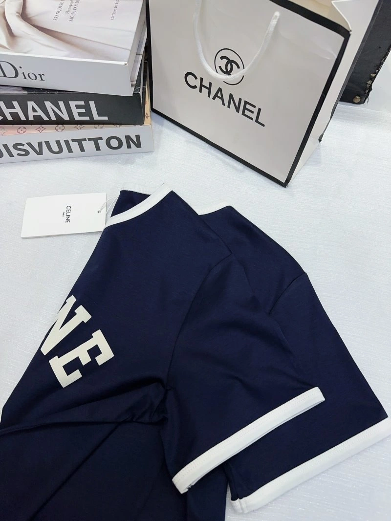 Celine T-Shirts Lightweight 107050
