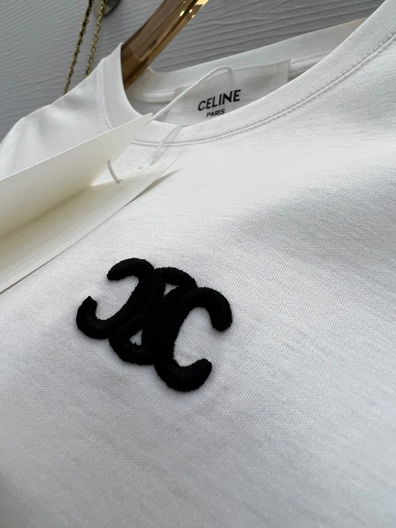 Celine T-Shirts Trendsetting 107046