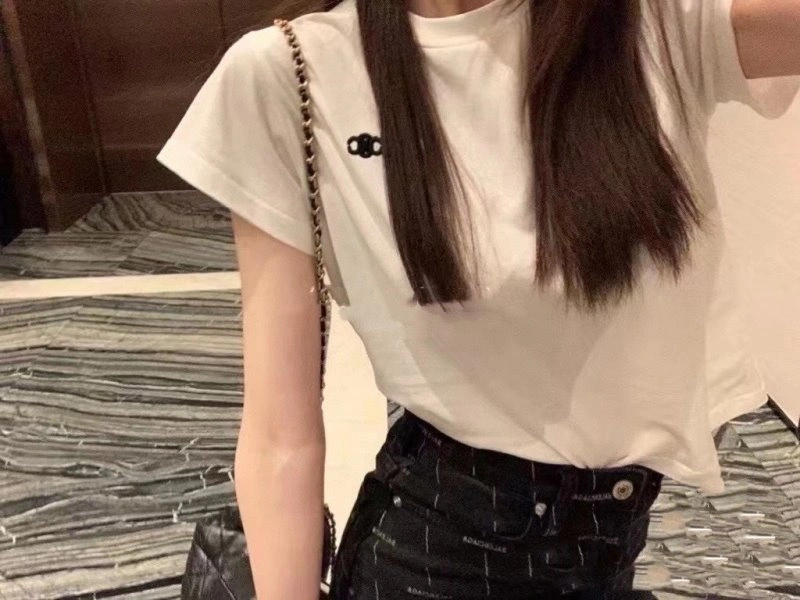 Celine T-Shirts Trendsetting 107046
