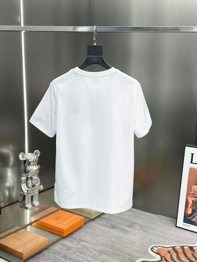 Celine T-Shirts Durable 107309