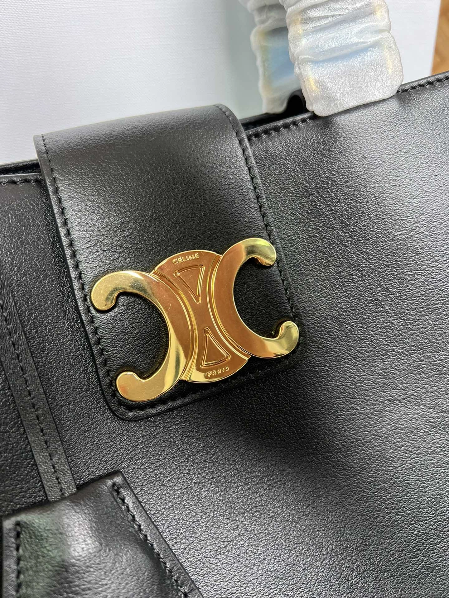 Celine Top Handle Bags Functional 73672