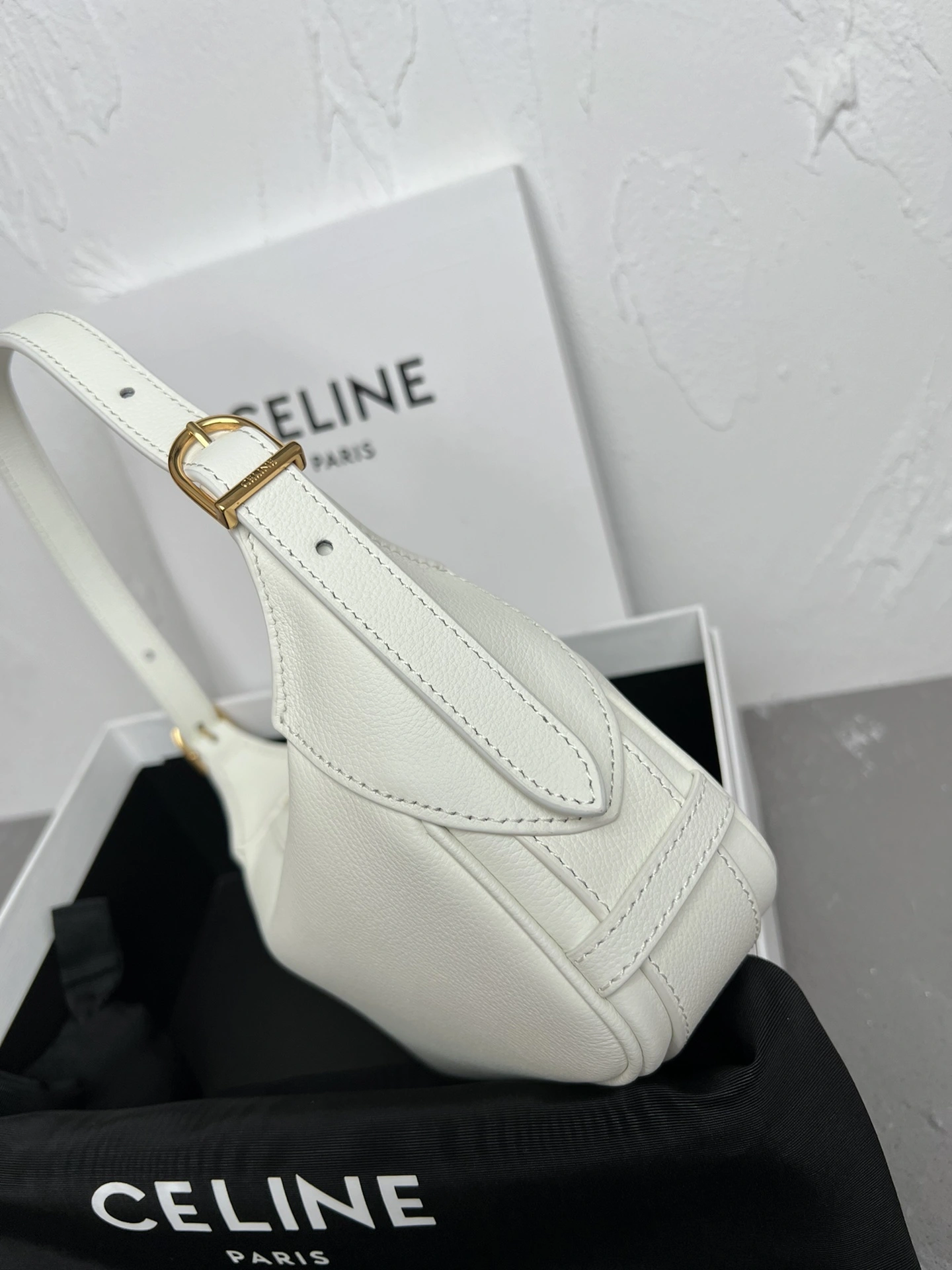 Celine Top Handle Bags Comfortable 73665