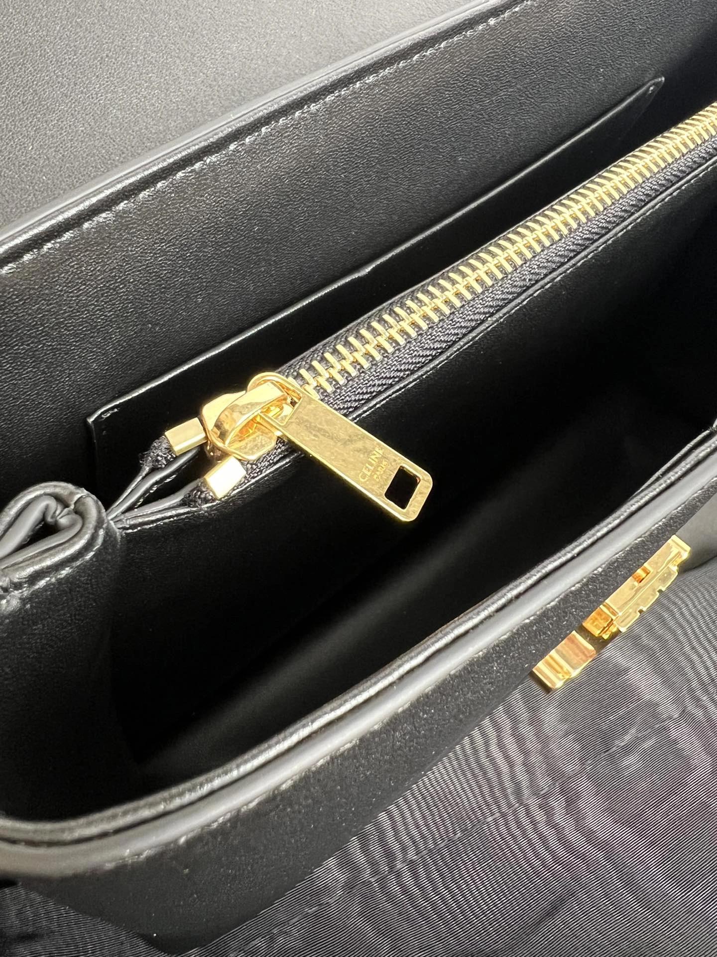 Supportive Celine Top Handle Bags 73707