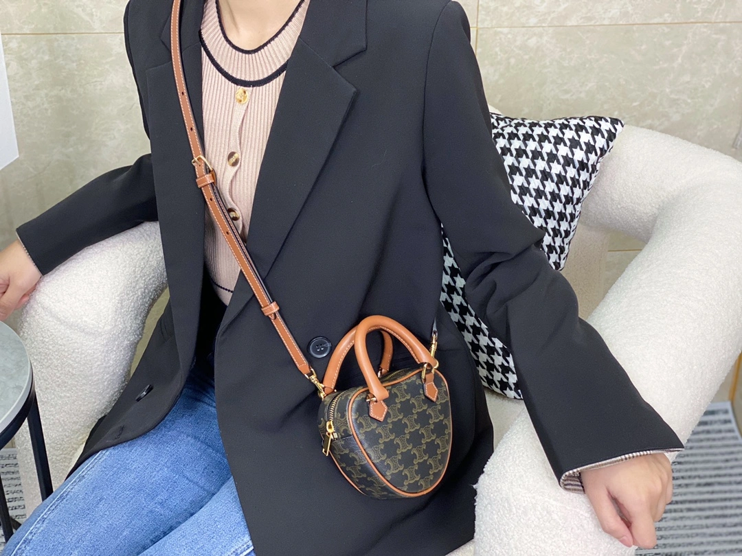 Cozy Celine Top Handle Bags 94524