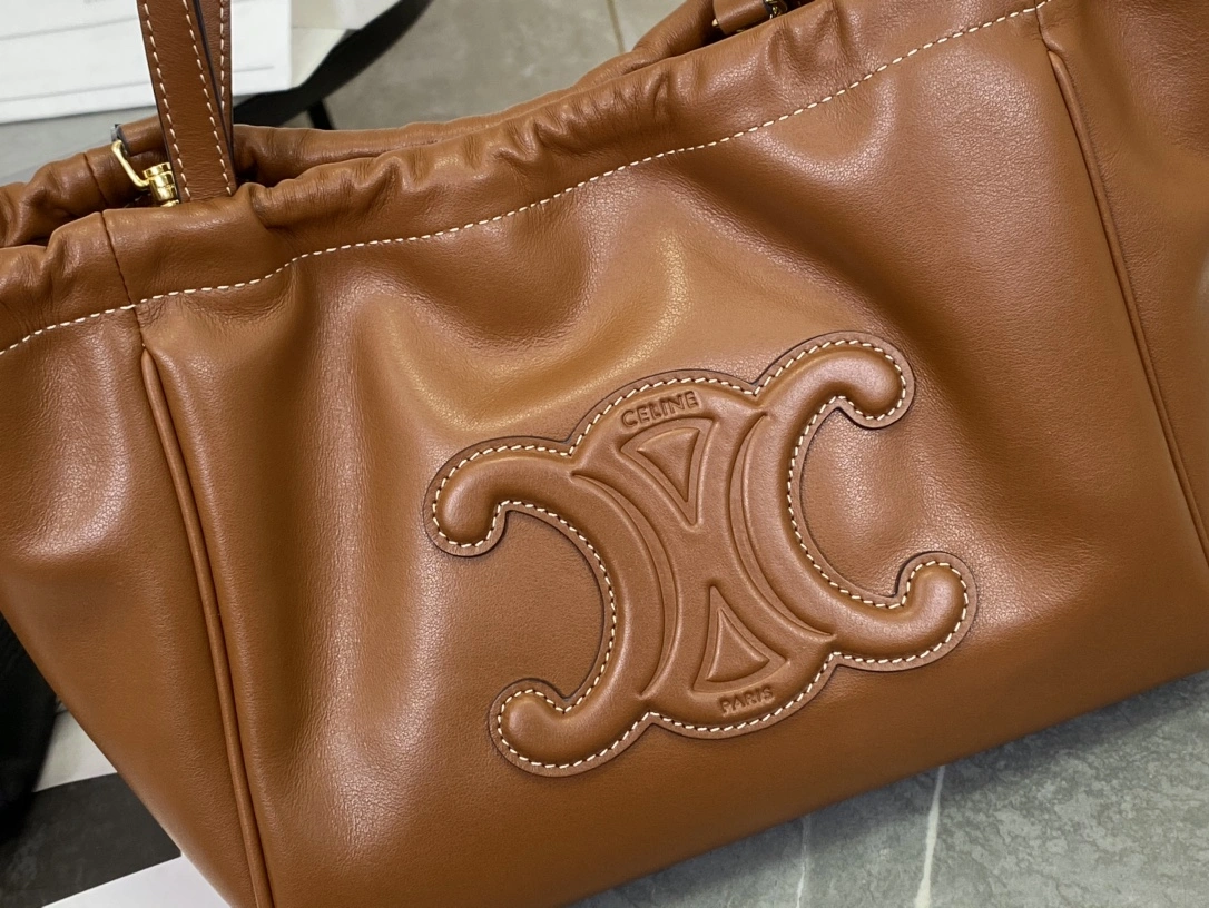 Resilient Celine Top Handle Bags 94521