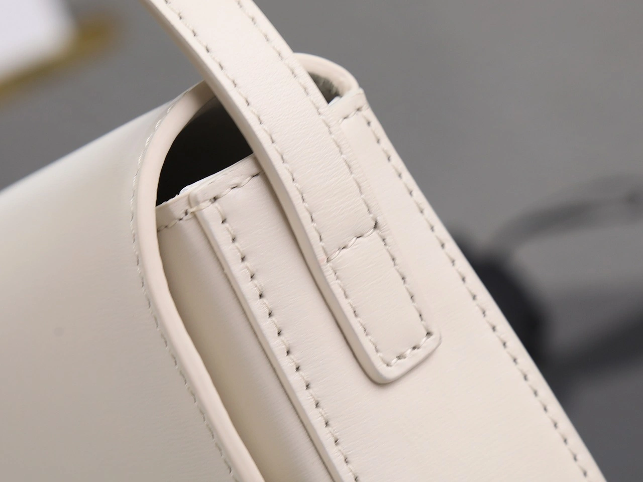 Casual Celine Triomphe Bags 78401