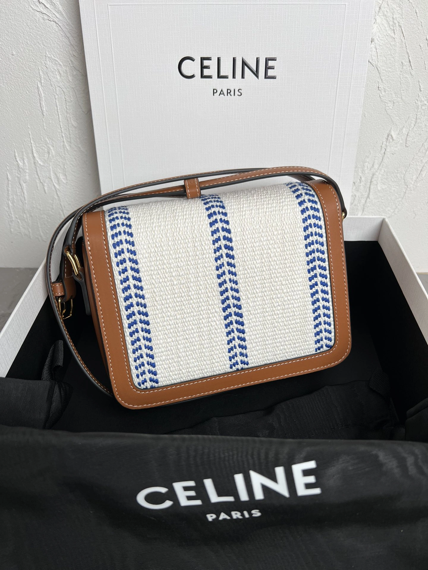 Reliable Celine Triomphe Bags 78377