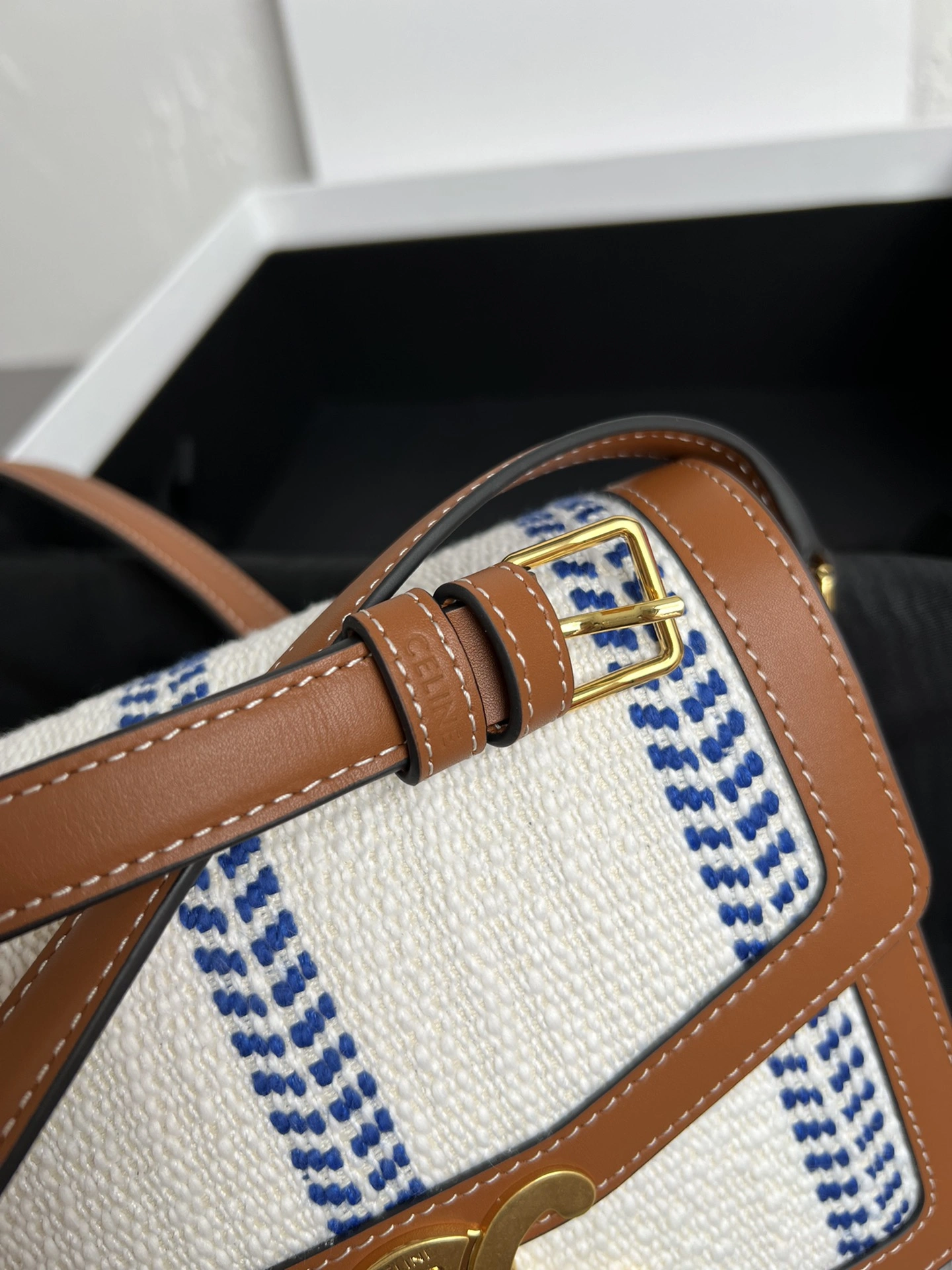 Reliable Celine Triomphe Bags 78377