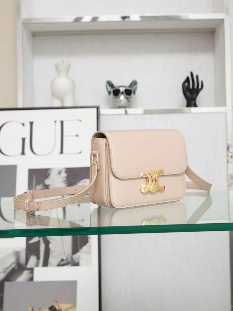 Breathable Celine Triomphe Bags 94732