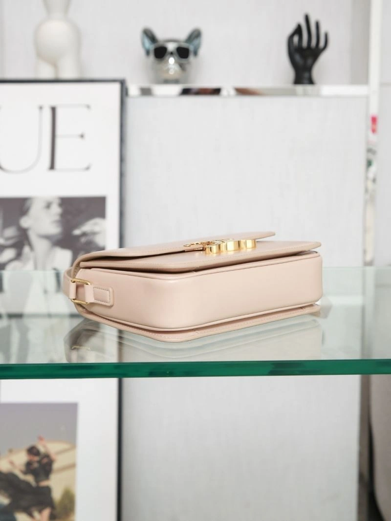 Breathable Celine Triomphe Bags 94732
